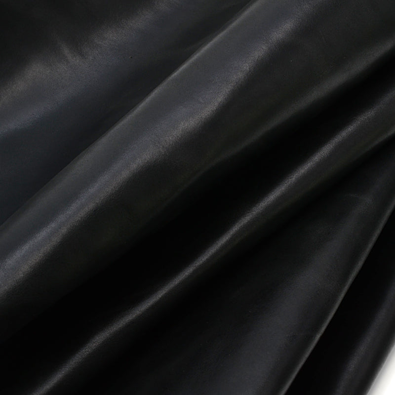 ROLL | Leather Black Vintage Finish, over 1.6 sqm